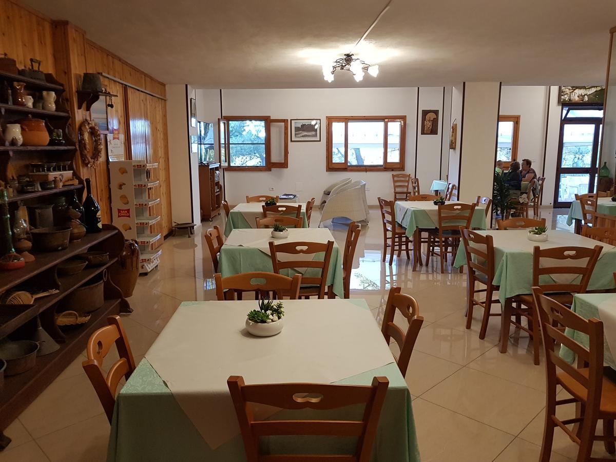 Villaggio Mascia Весте Екстериор снимка