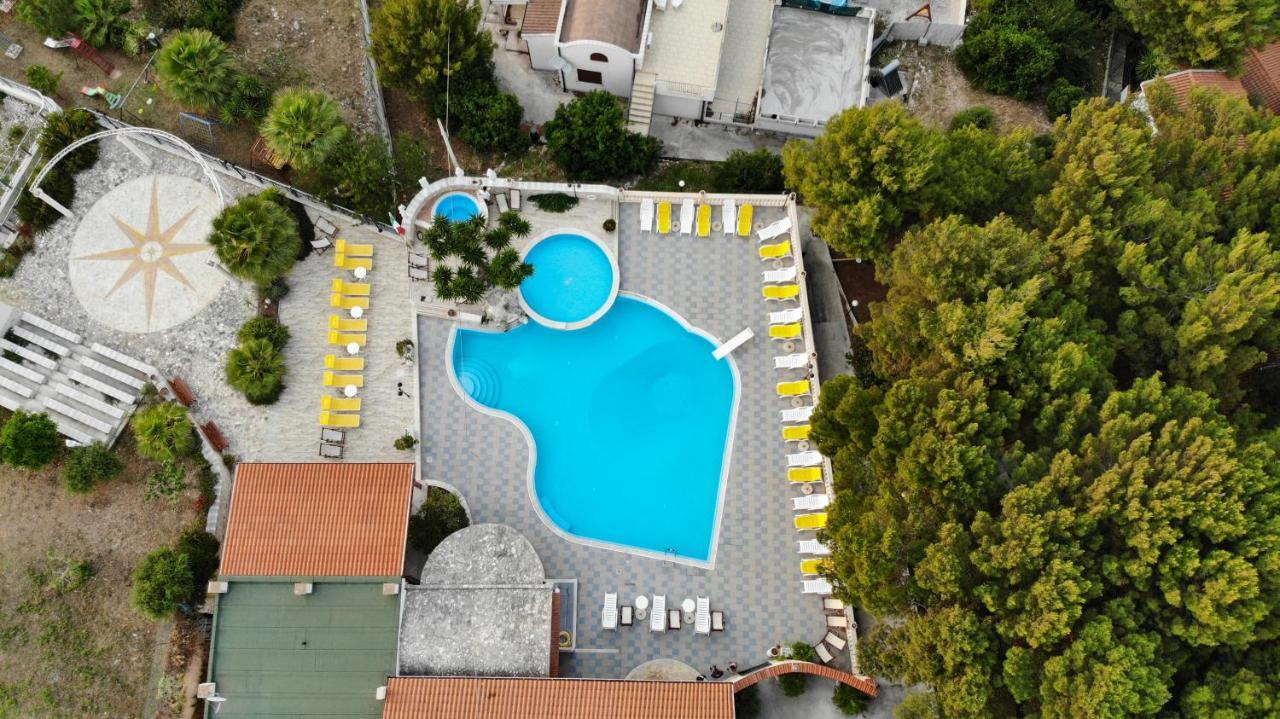 Villaggio Mascia Весте Екстериор снимка